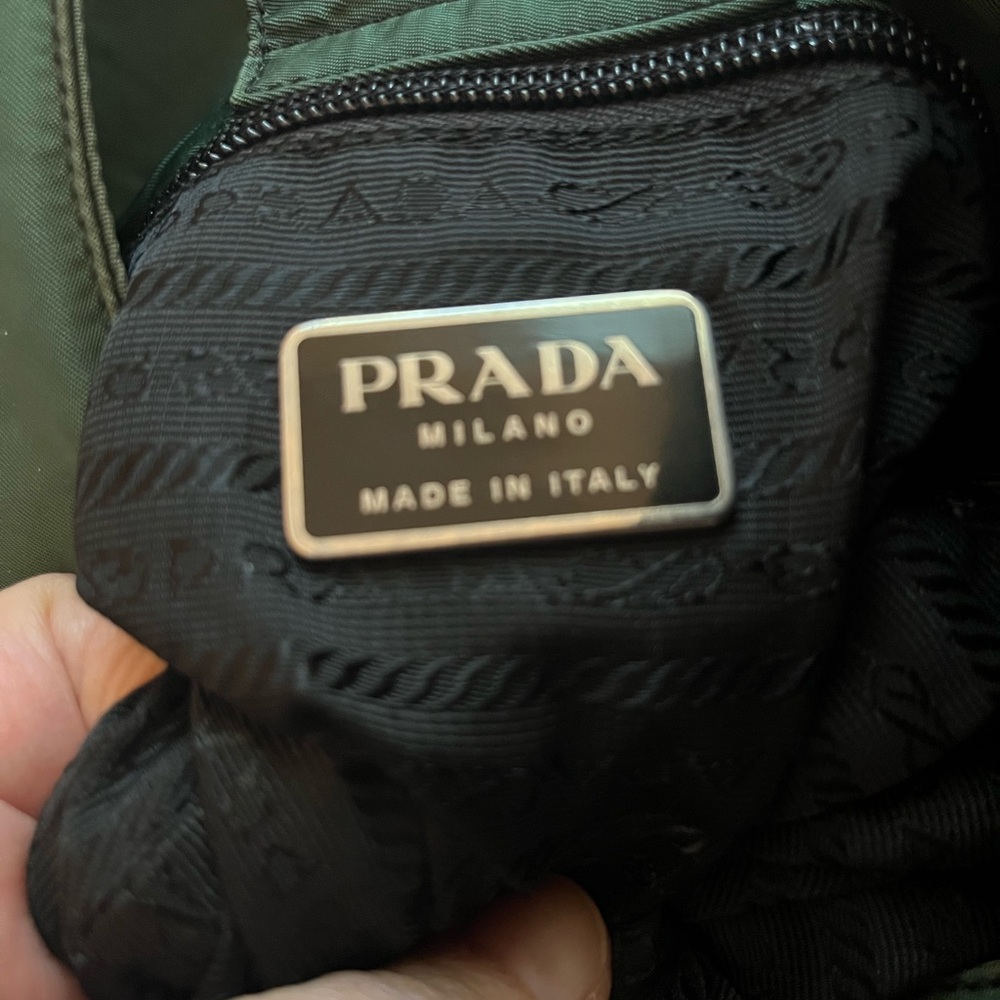 PRADA Green Tesuto Shoulder Bag BEAUTIFUL Authentic - Picture 6 of 12